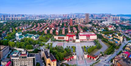 湖南雷锋纪念馆全景图。曾祥平摄