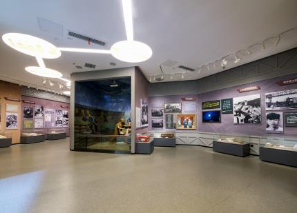  Exhibition Hall on the second floor of Lei Feng's Life Story Exhibition Hall. Photographed by Zeng Xiangping